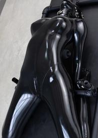 变装各色拘束玩偶怎么画